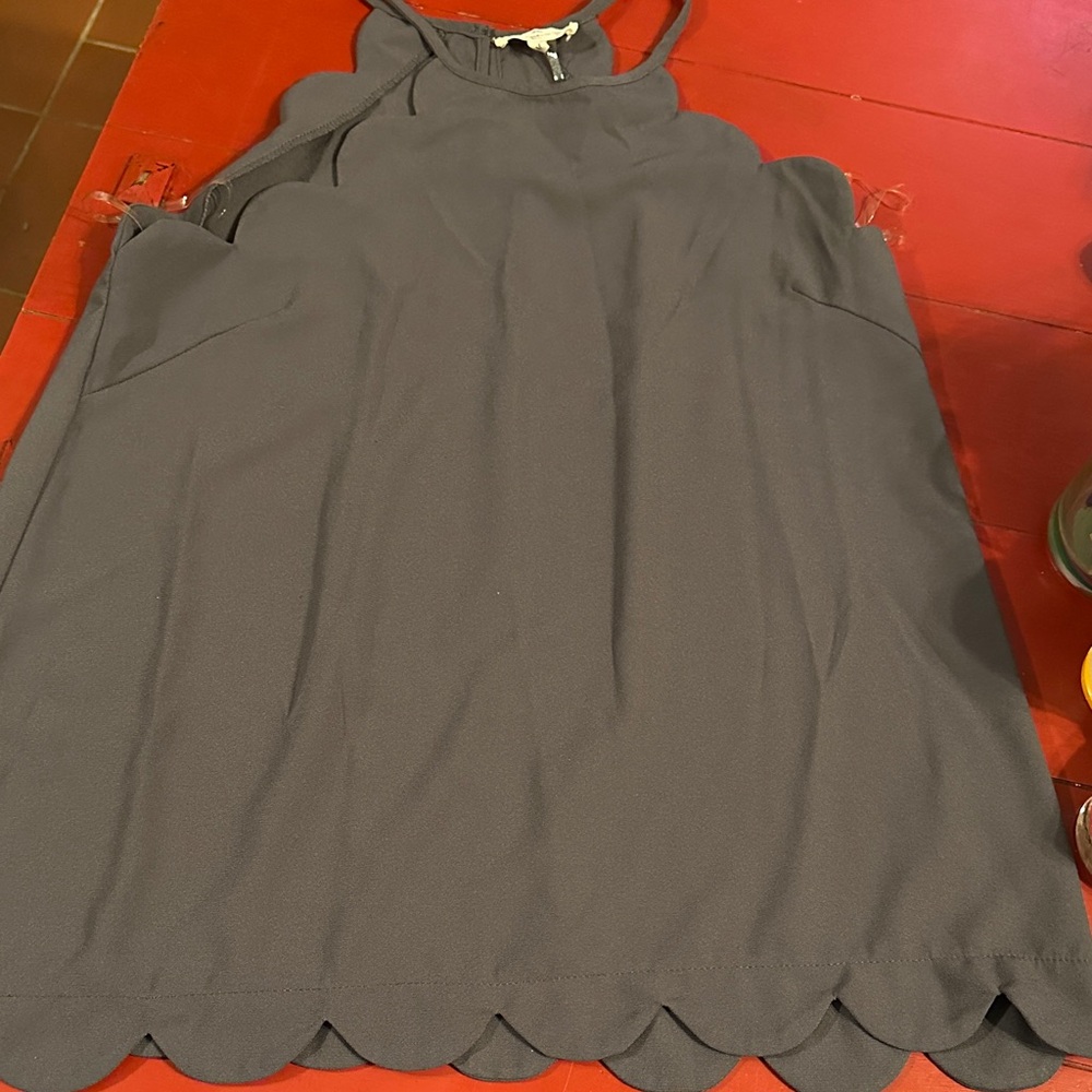 Entro Charcoal blouse/tank with Scalloped Hem size medium